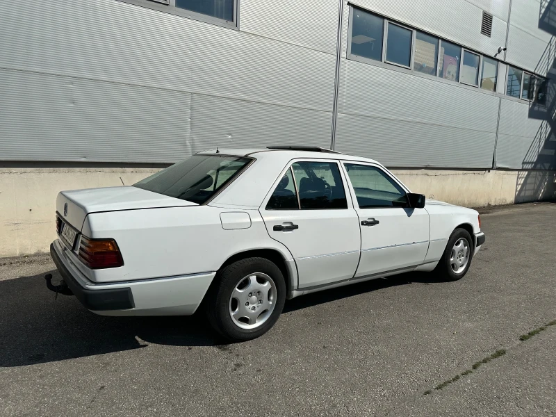 Mercedes-Benz 124, снимка 3 - Автомобили и джипове - 46954468