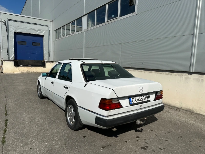 Mercedes-Benz 124, снимка 4 - Автомобили и джипове - 47464748