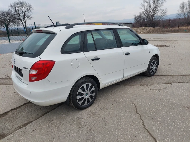 Skoda Fabia 1.6TDI facelift, снимка 3 - Автомобили и джипове - 49008037