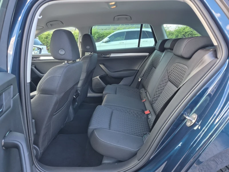 Skoda Superb 2.0-TDI/150кс/ДИСТРОНИК/DSG, снимка 12 - Автомобили и джипове - 50298392