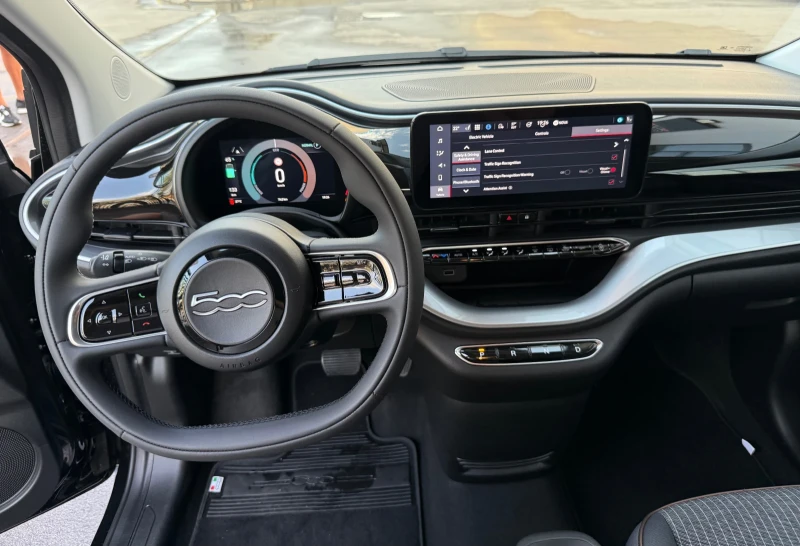 Fiat 500 Icon 42KWH Бартер, снимка 8 - Автомобили и джипове - 51902615