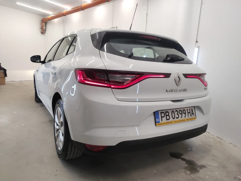 Renault Megane 1.5. DCI, снимка 9 - Автомобили и джипове - 51191928