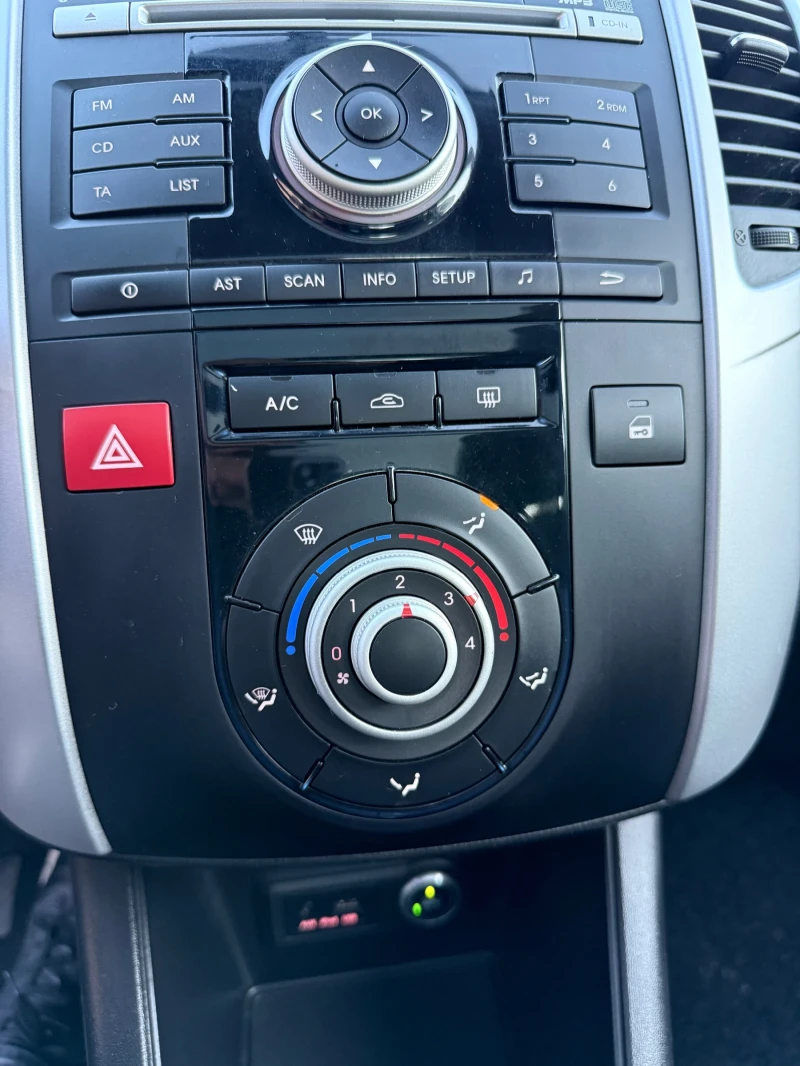 Kia Venga GPL, снимка 9 - Автомобили и джипове - 51583050