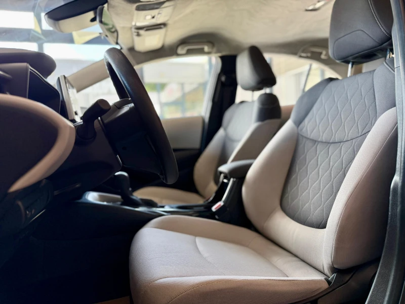 Toyota Corolla 1.8 LE* Automatic* Лизинг* Камера, снимка 7 - Автомобили и джипове - 51809869