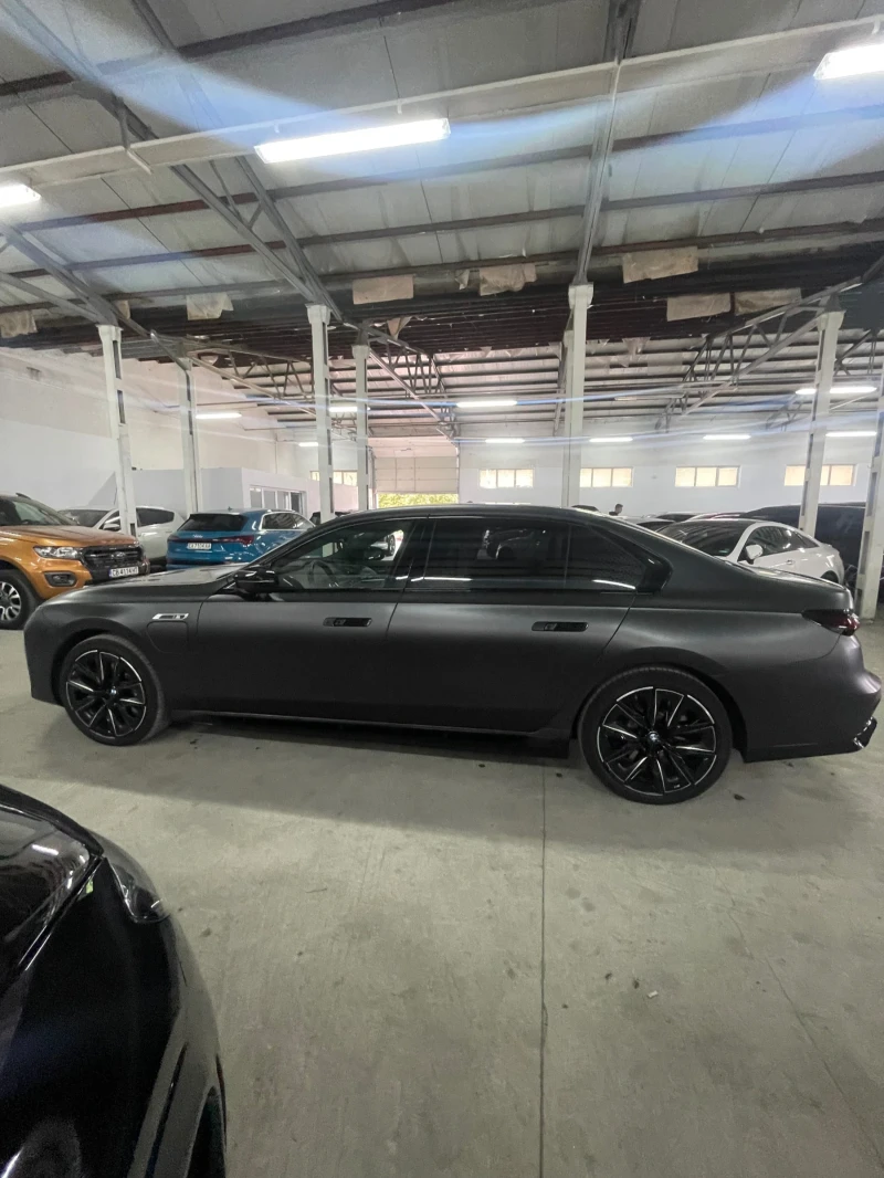 BMW 760 e M/XDrive/FULL/ПЪЛНА ГАРАНЦИЯ ДО 2030г, снимка 8 - Автомобили и джипове - 51869558