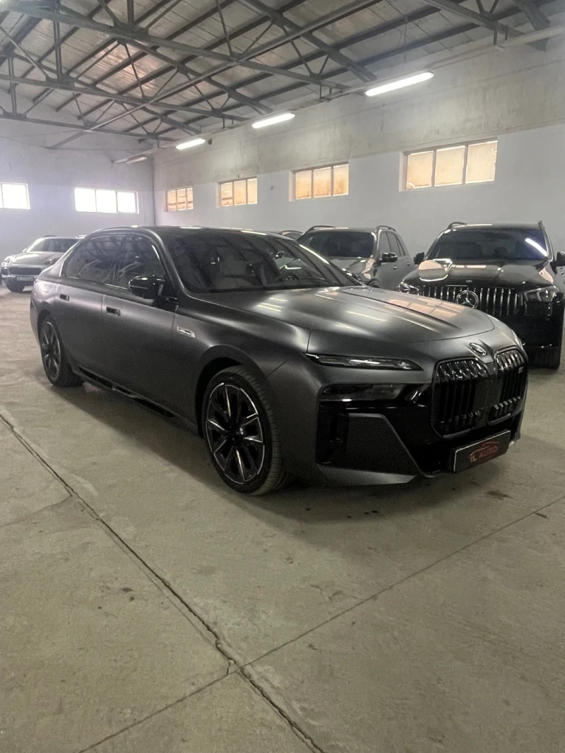 BMW 760 e M/XDrive/FULL/ПЪЛНА ГАРАНЦИЯ ДО 2030г, снимка 2 - Автомобили и джипове - 51869558