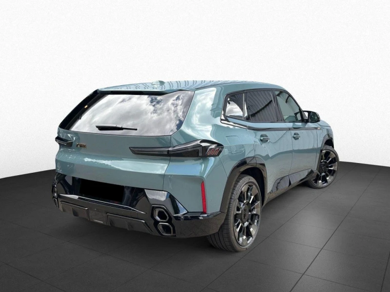 BMW XM V8 PLUG-IN HYBRID CARBON B&W LASER, снимка 3 - Автомобили и джипове - 52203344