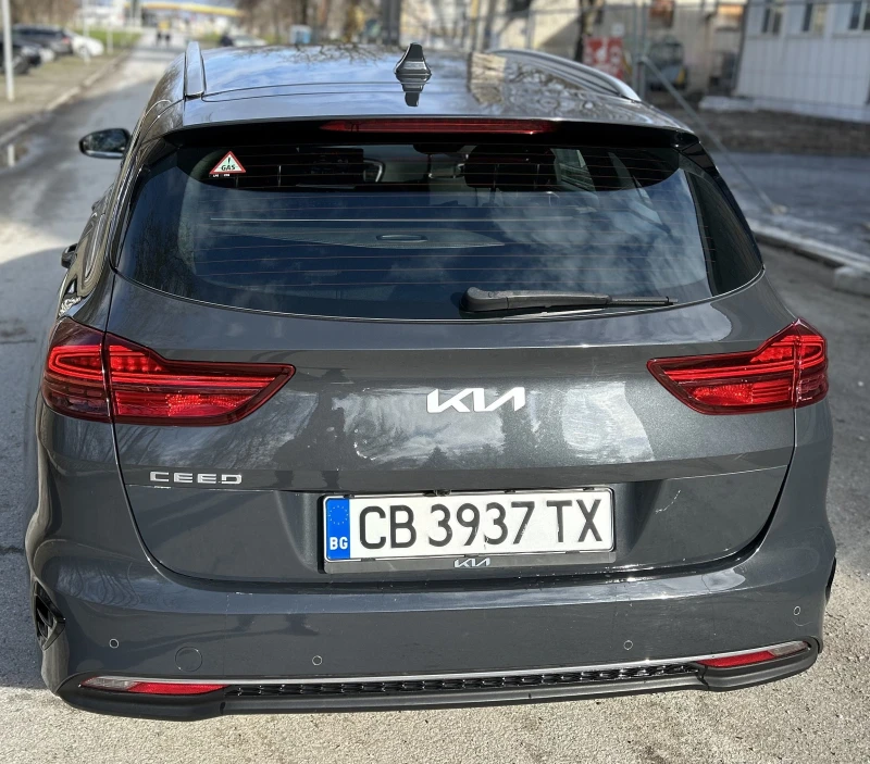 Kia Ceed SW EXECUTIVE Бензин/Газ, снимка 2 - Автомобили и джипове - 53066972