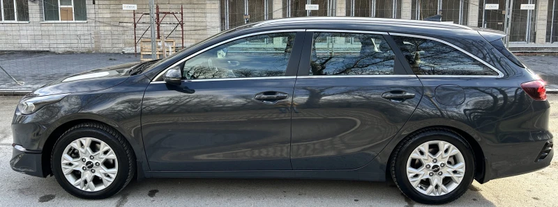 Kia Ceed SW EXECUTIVE Бензин/Газ, снимка 4 - Автомобили и джипове - 53066972