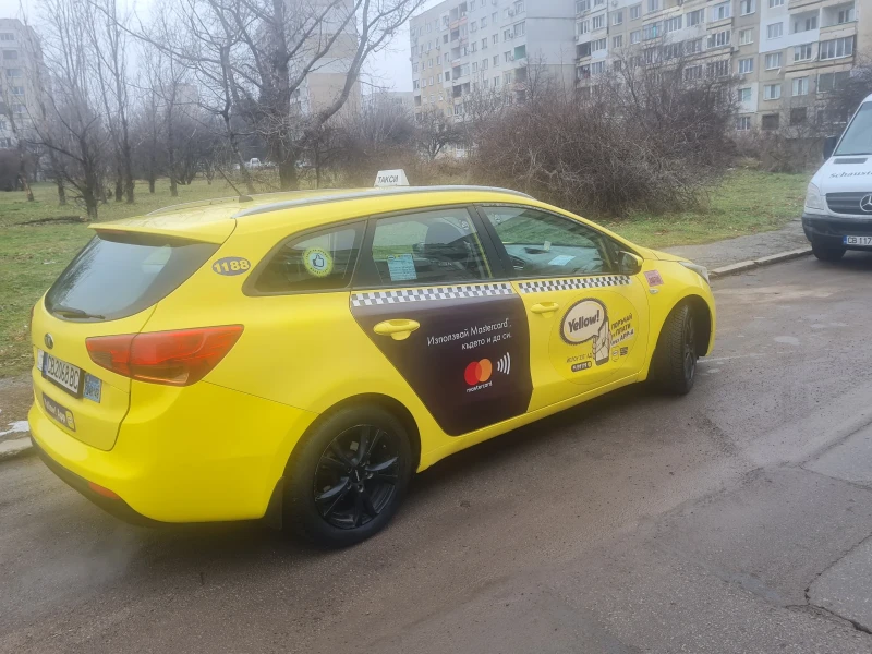 Kia Ceed 1400, снимка 3 - Автомобили и джипове - 53198050