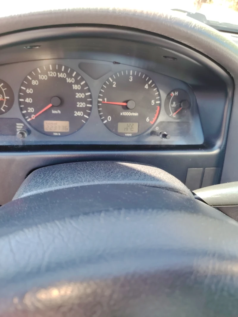 Toyota Avensis, снимка 9 - Автомобили и джипове - 53209521