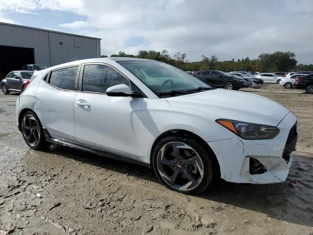 Hyundai Veloster  1.6L 4 Front-wheel Drive, снимка 13 - Автомобили и джипове - 48732657