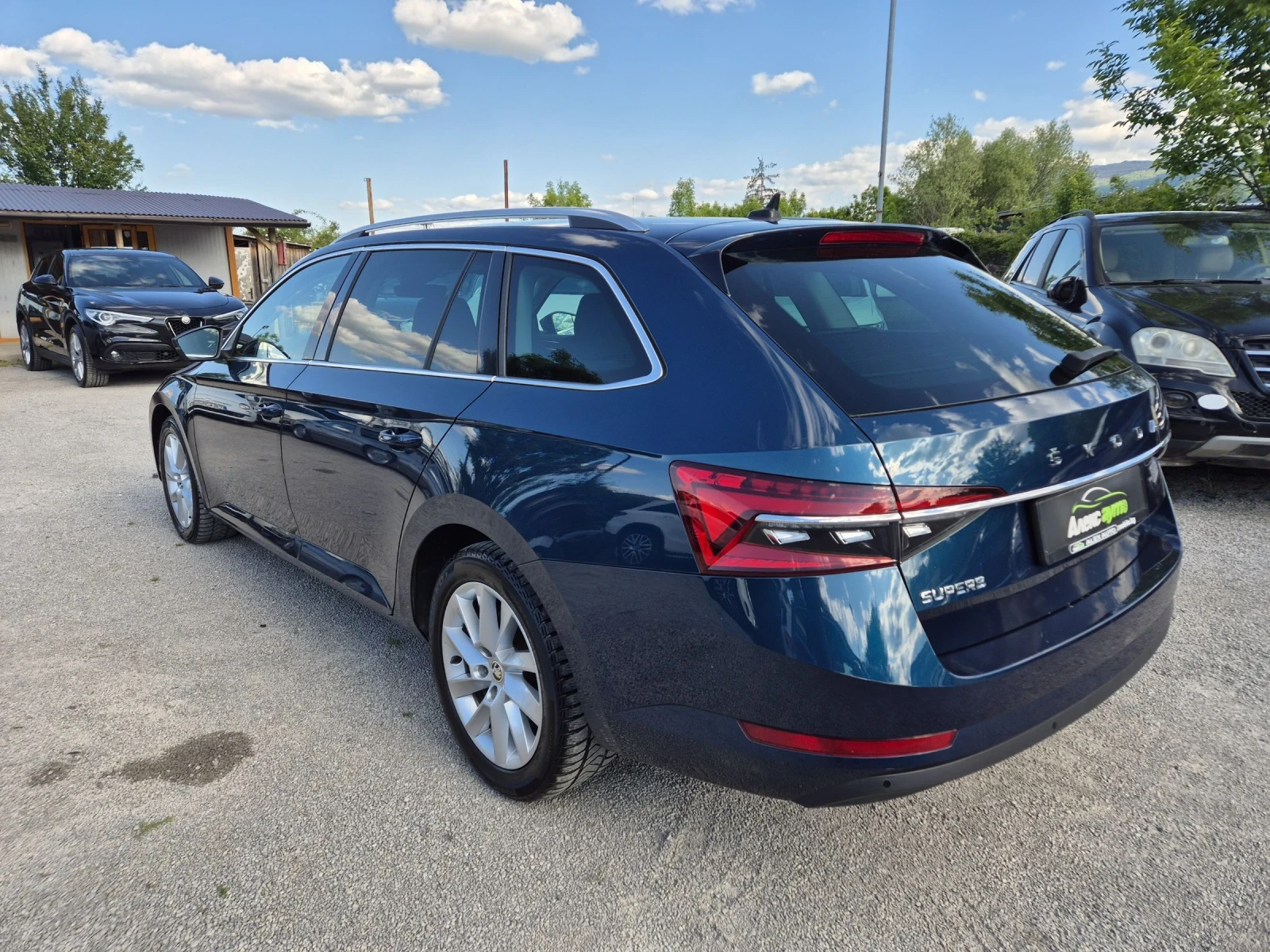 Skoda Superb 2.0-TDI/150кс/ДИСТРОНИК/DSG - изображение 3