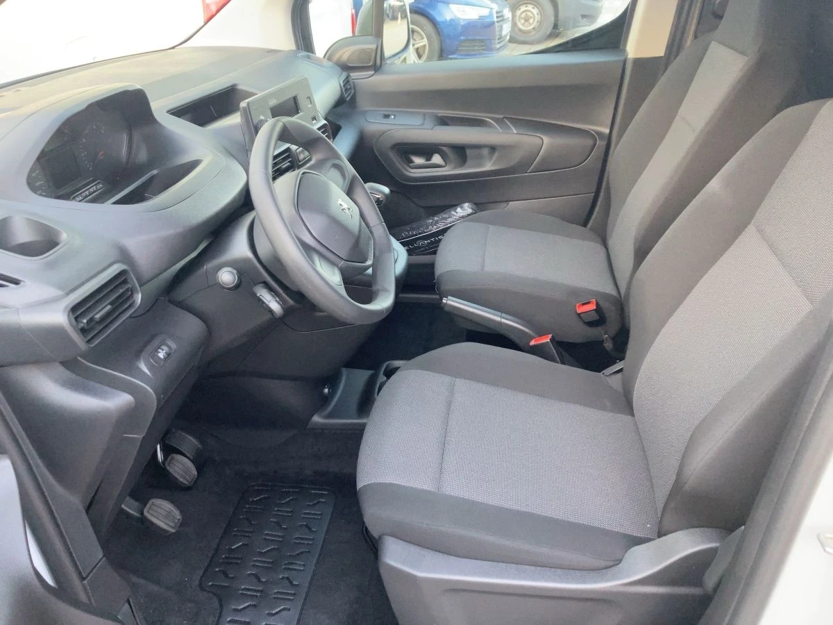 Peugeot Partner 1.2 PURETECH/110HP/L1/PDC/ACC/E155 - изображение 7