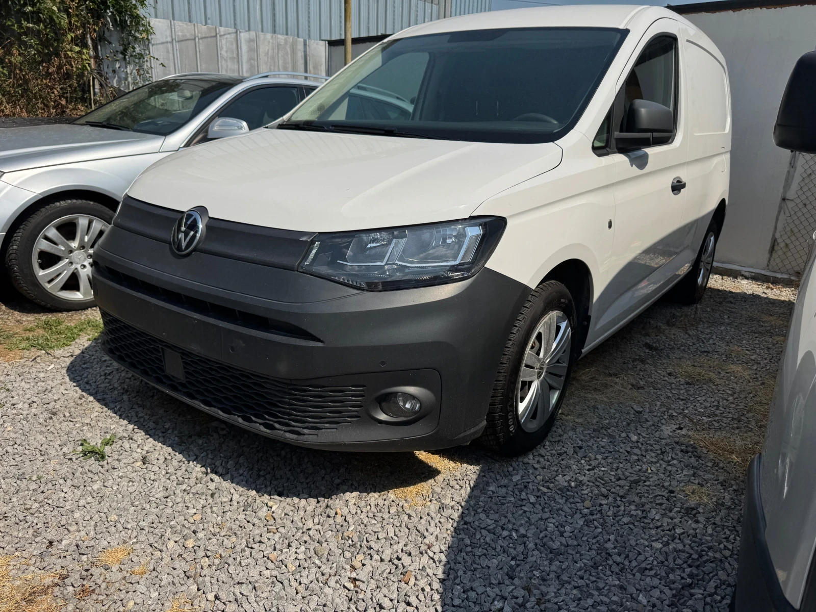 VW Caddy 125500км* 2.0TDi 102hp* euro 6d* 03.2021г* КЛИМА | Mobile.bg — изображение 16