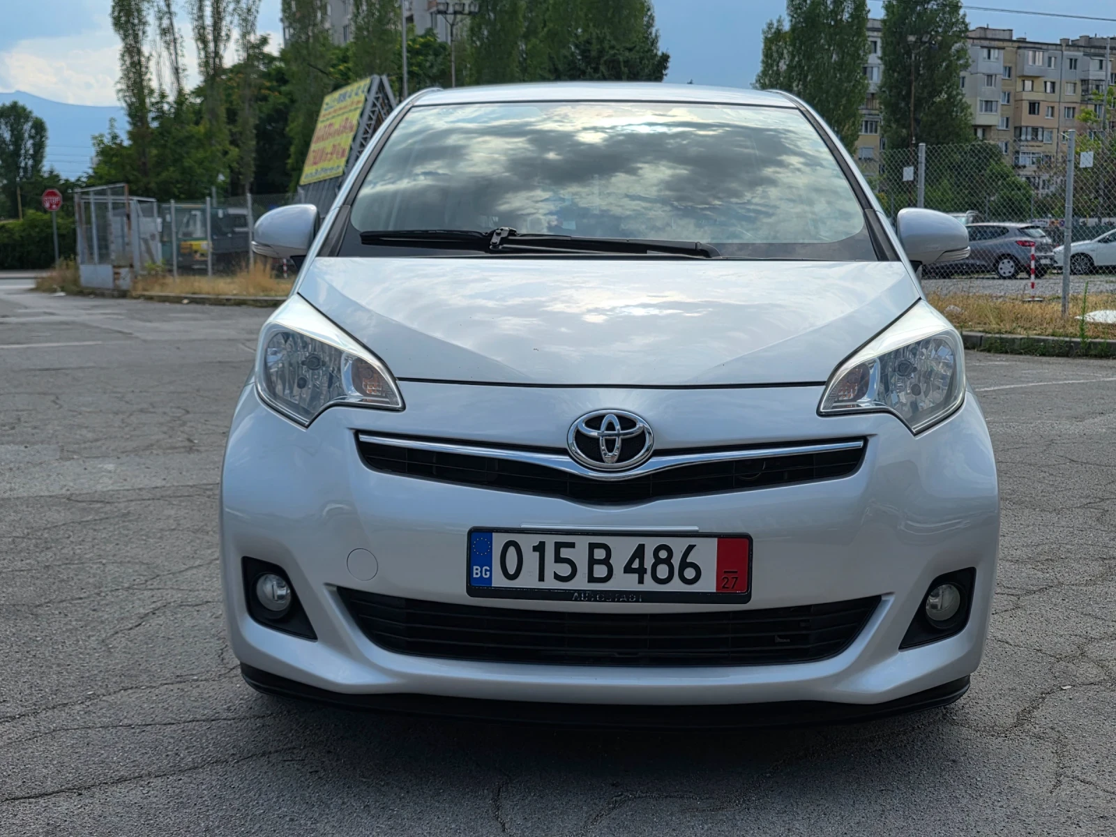 Toyota Verso S 1.3i 100k.c 6ck. ITALIA EURO 5B  - изображение 2