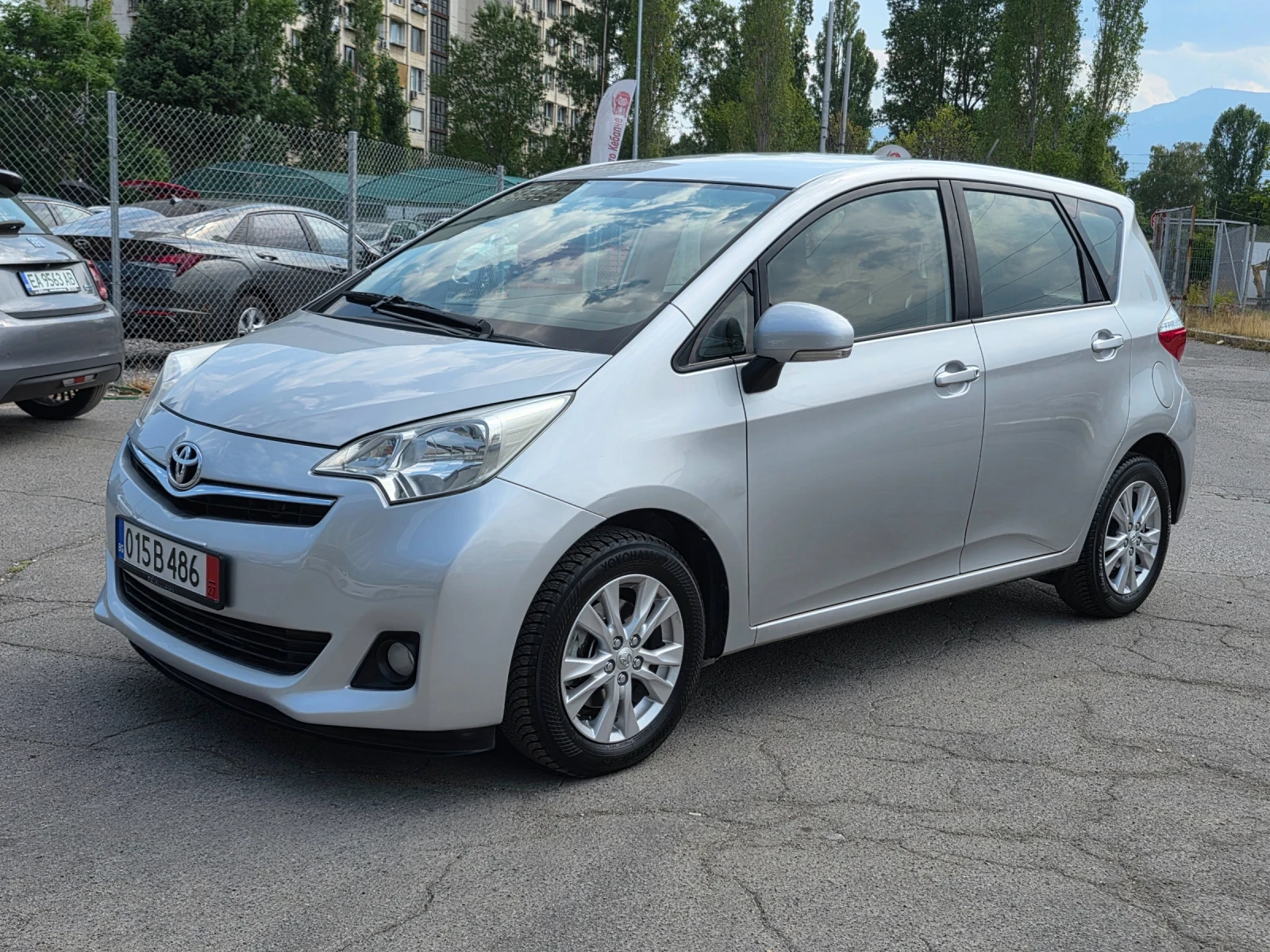 Toyota Verso S 1.3i 100k.c 6ck. ITALIA EURO 5B  - изображение 3