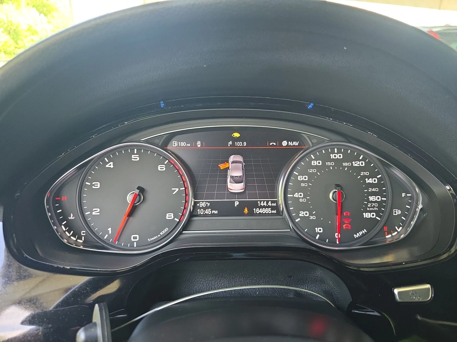 Audi A8 4.0T - изображение 9