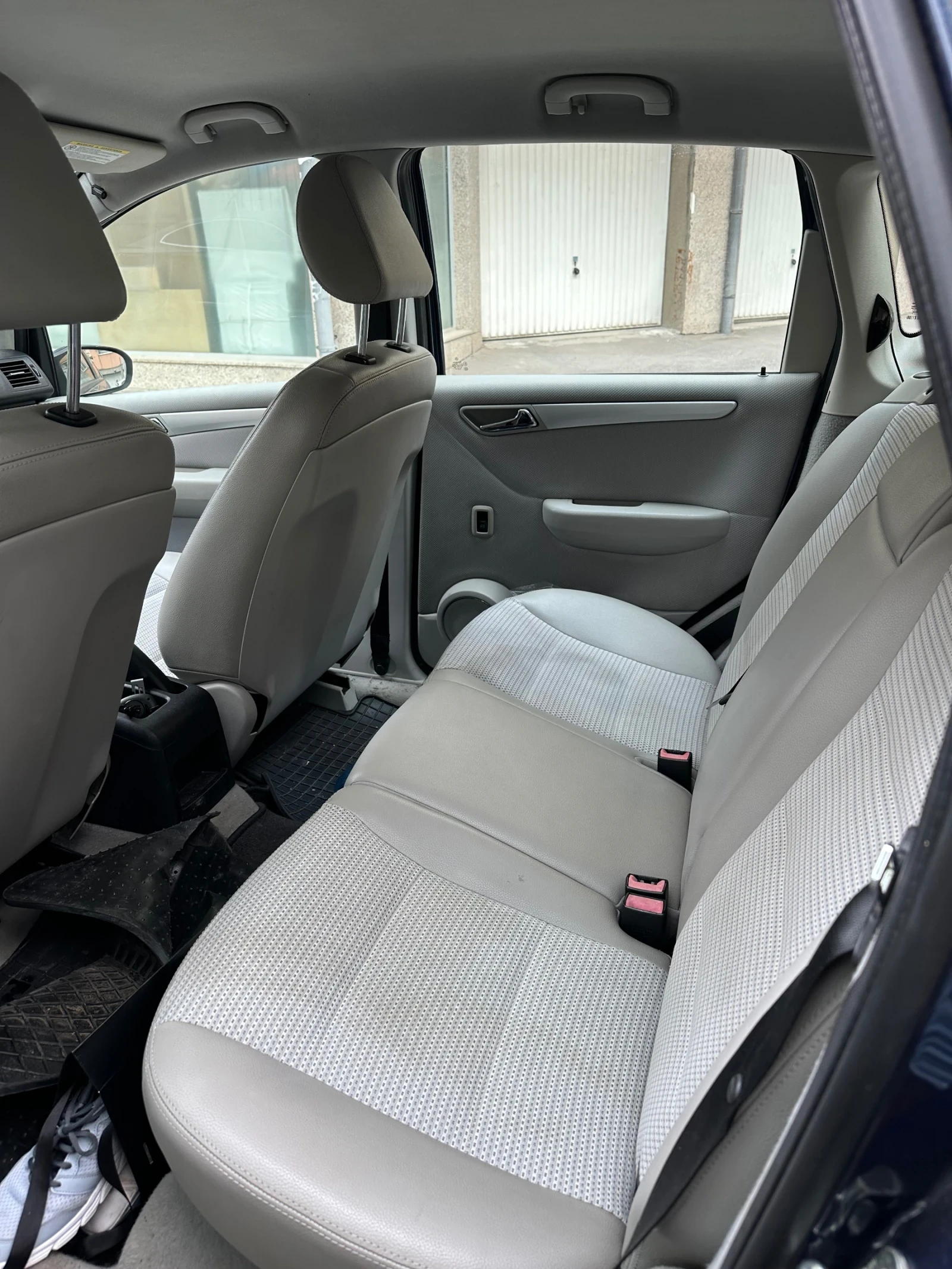 Mercedes-Benz A 200  - изображение 8
