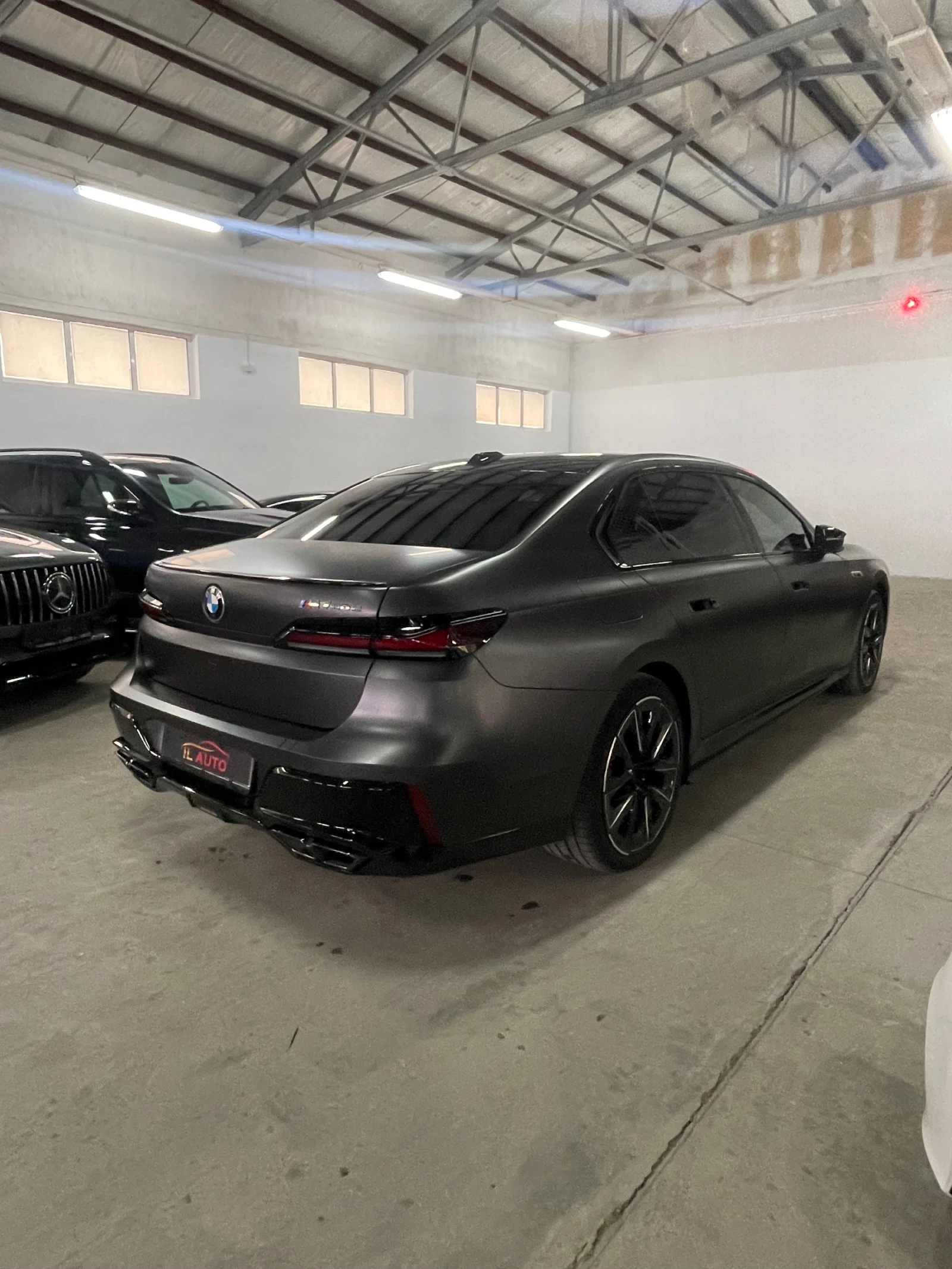 BMW 760 e M/XDrive/FULL/ПЪЛНА ГАРАНЦИЯ ДО 2030г - изображение 6