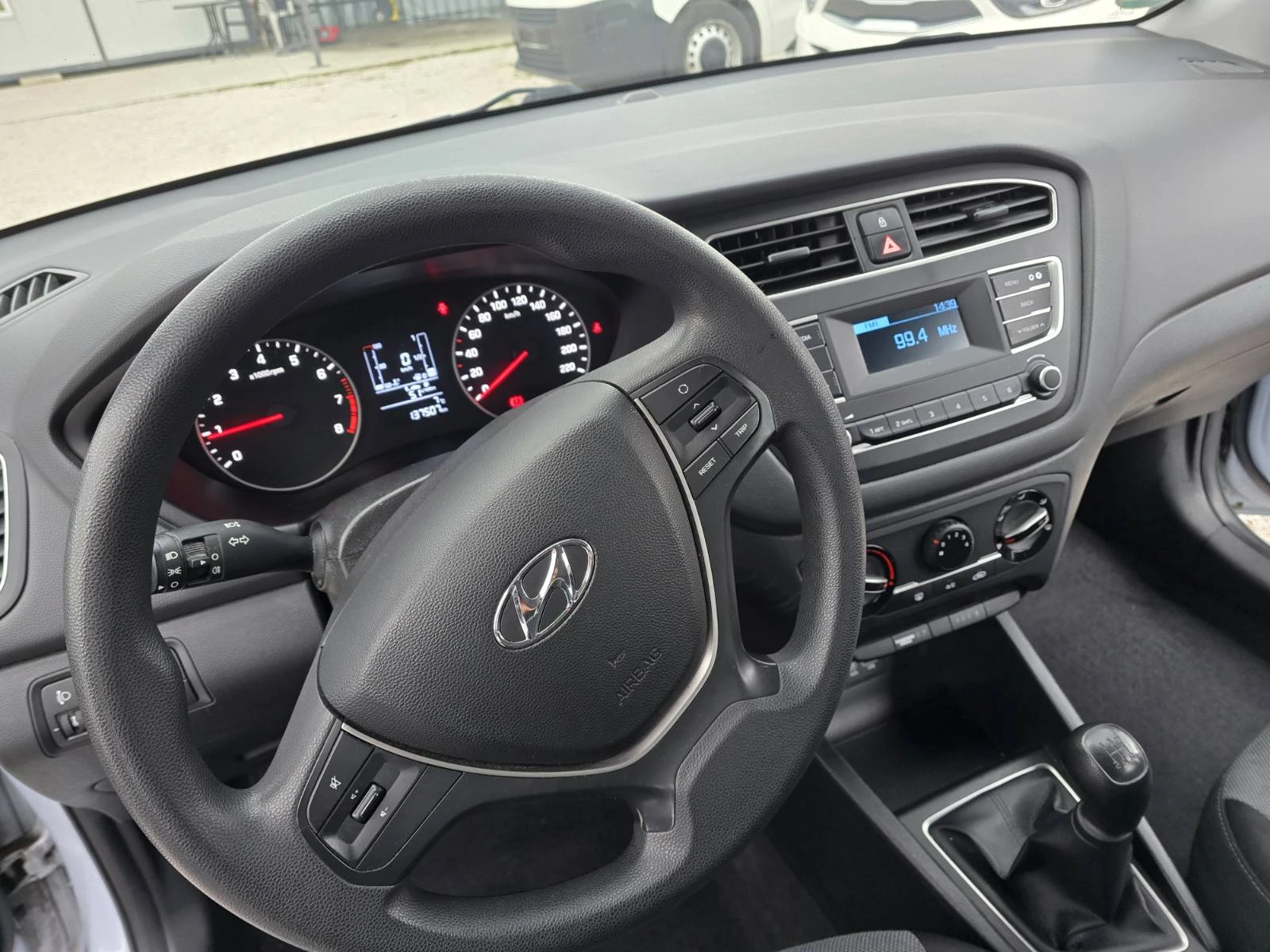 Hyundai I20 1.2  | Mobile.bg � ����������� 11