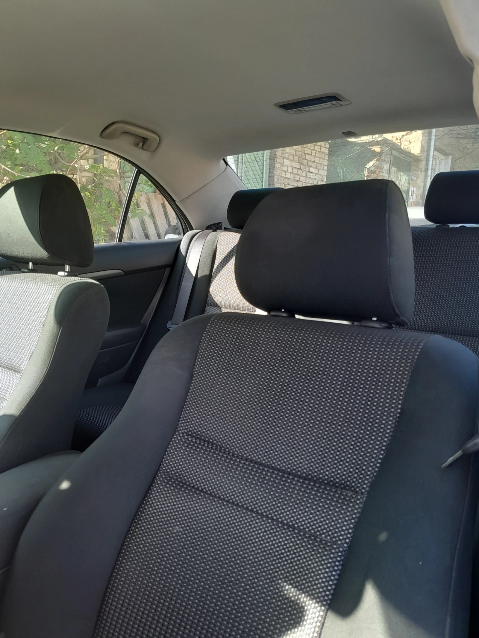 Toyota Avensis 2000 D4D, снимка 6 - Автомобили и джипове - 53781130