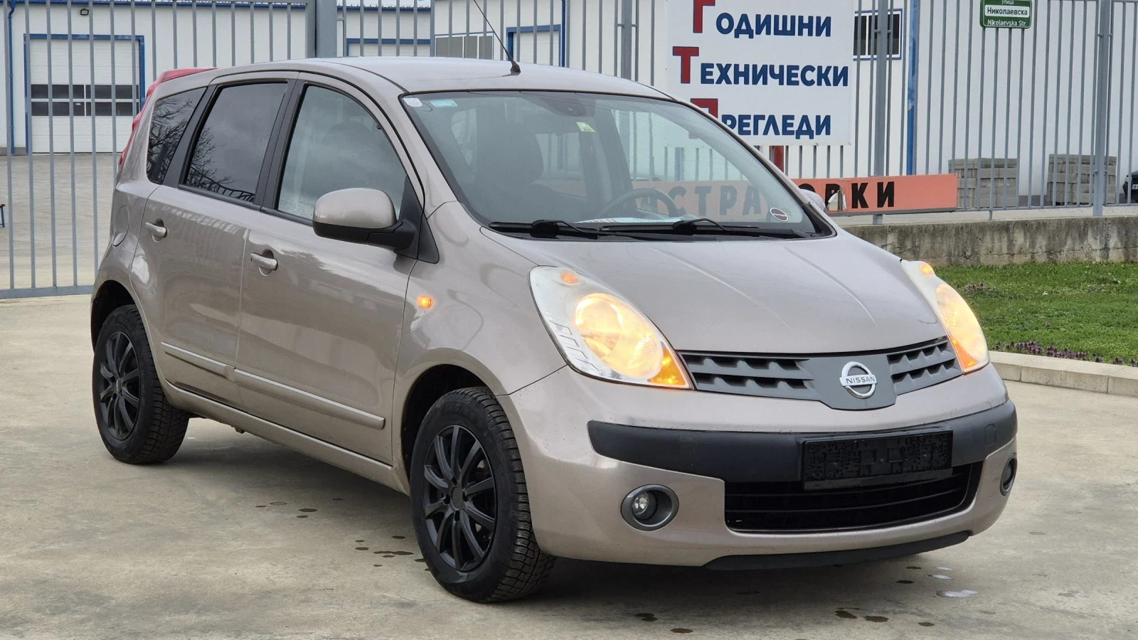 Nissan Note 1.6i 110К.С* АВТОМАТИК* КЛИМАТРОНИК* 