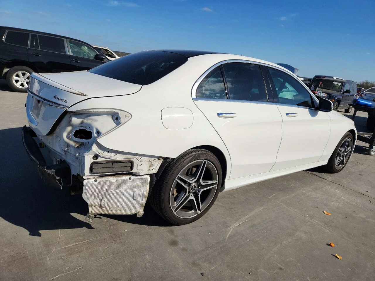 Mercedes-Benz C 300 2.0l 4Matic, снимка 3 - Автомобили и джипове - 53939762