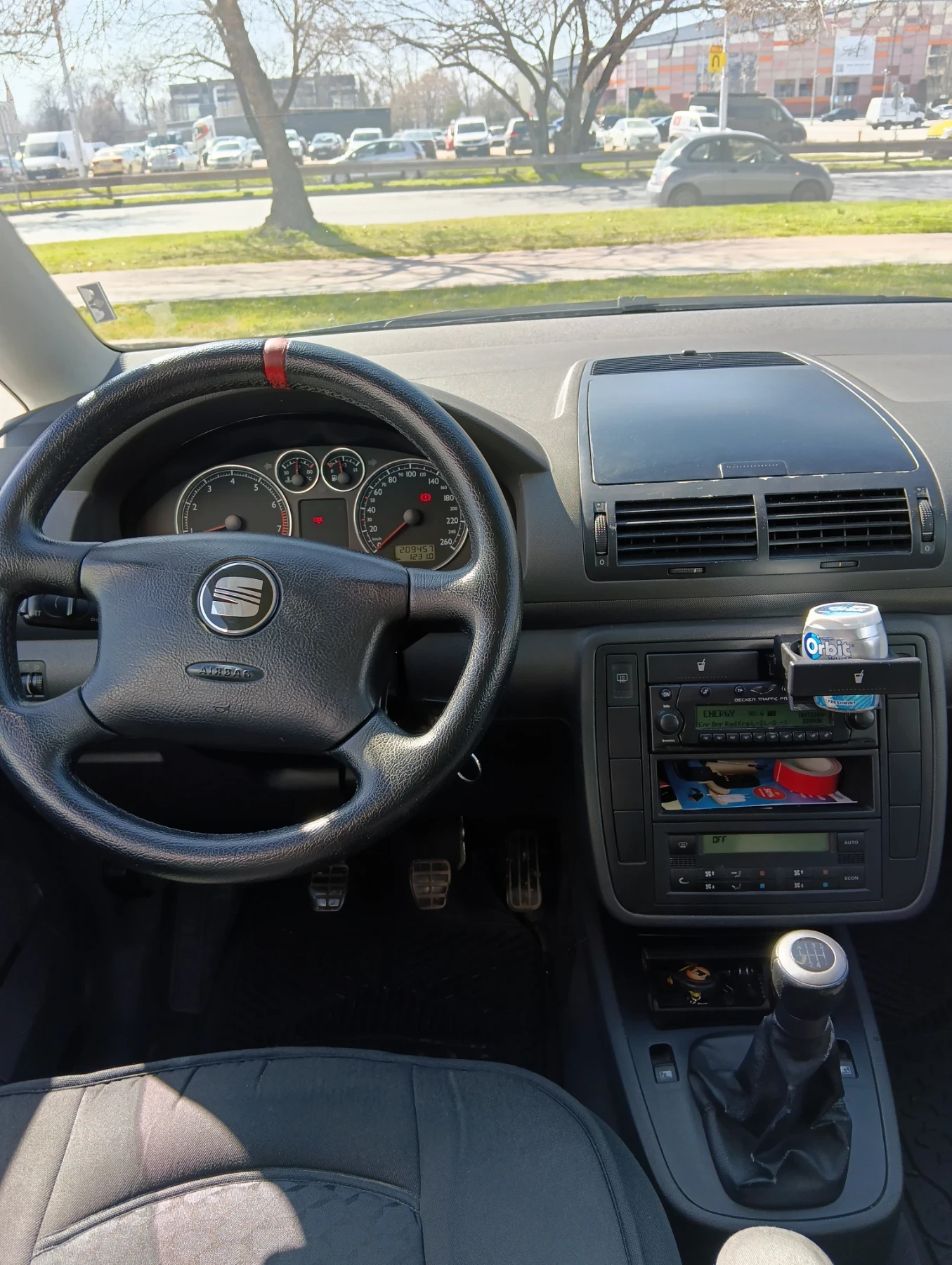 Seat Alhambra Миниван, снимка 13 - Автомобили и джипове - 53953732