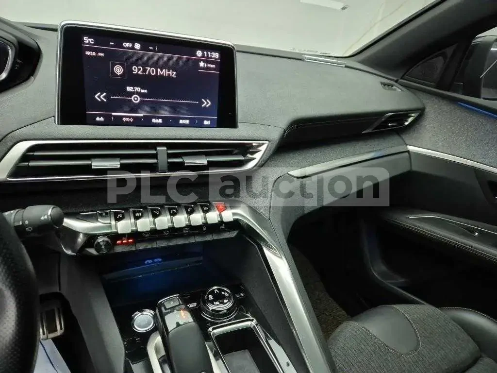 Peugeot 3008 1.5 , снимка 10 - Автомобили и джипове - 54111357