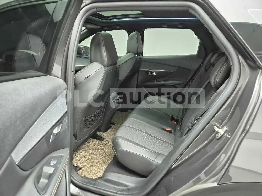 Peugeot 3008 1.5 , снимка 7 - Автомобили и джипове - 54111357