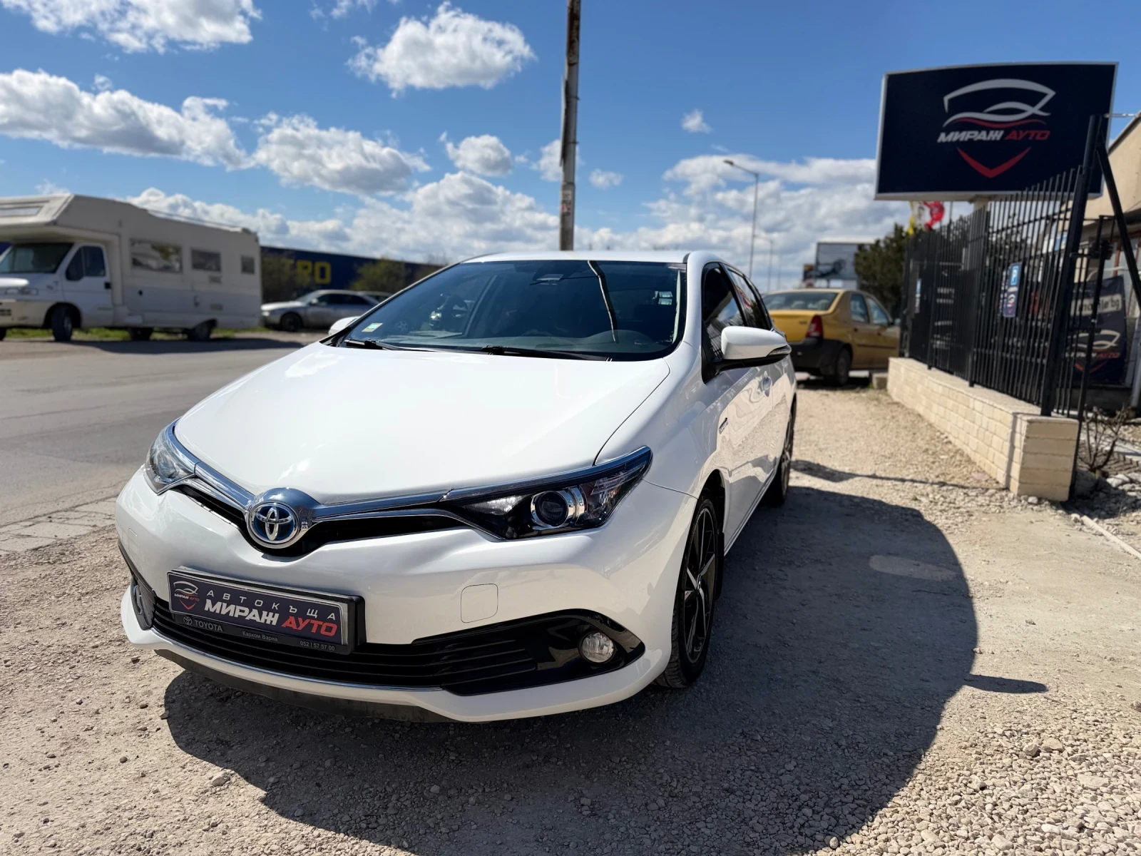 Toyota Auris Един собственик!Сервизна история!88000км
