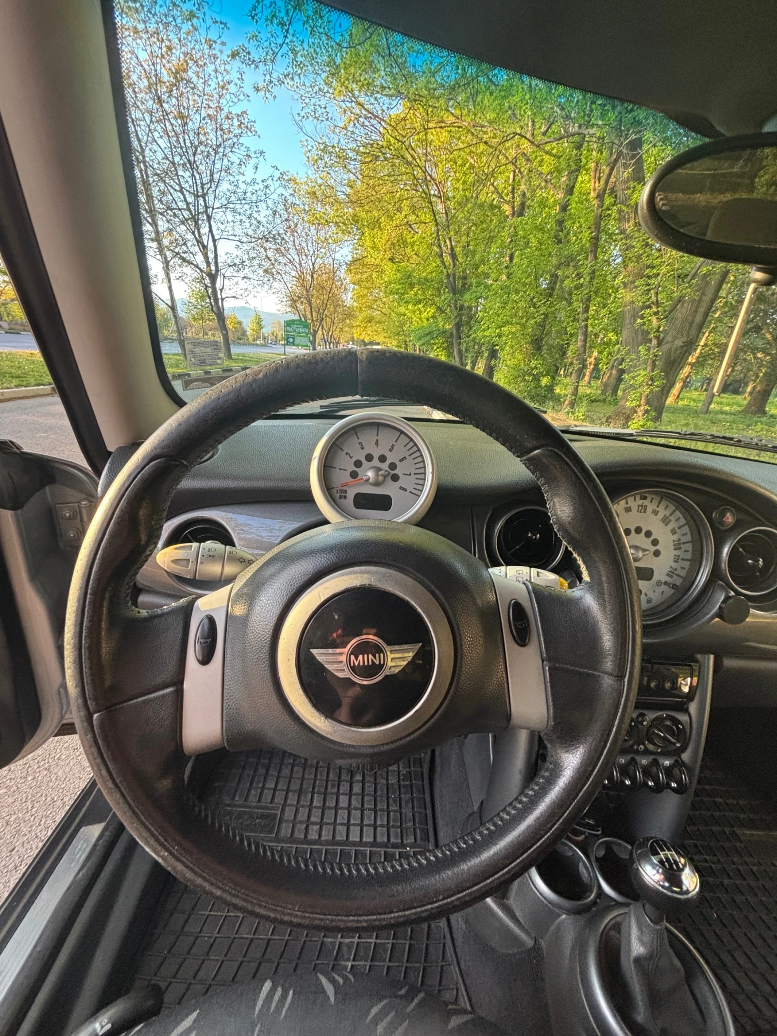 Mini One 1.6, снимка 10 - Автомобили и джипове - 54431840