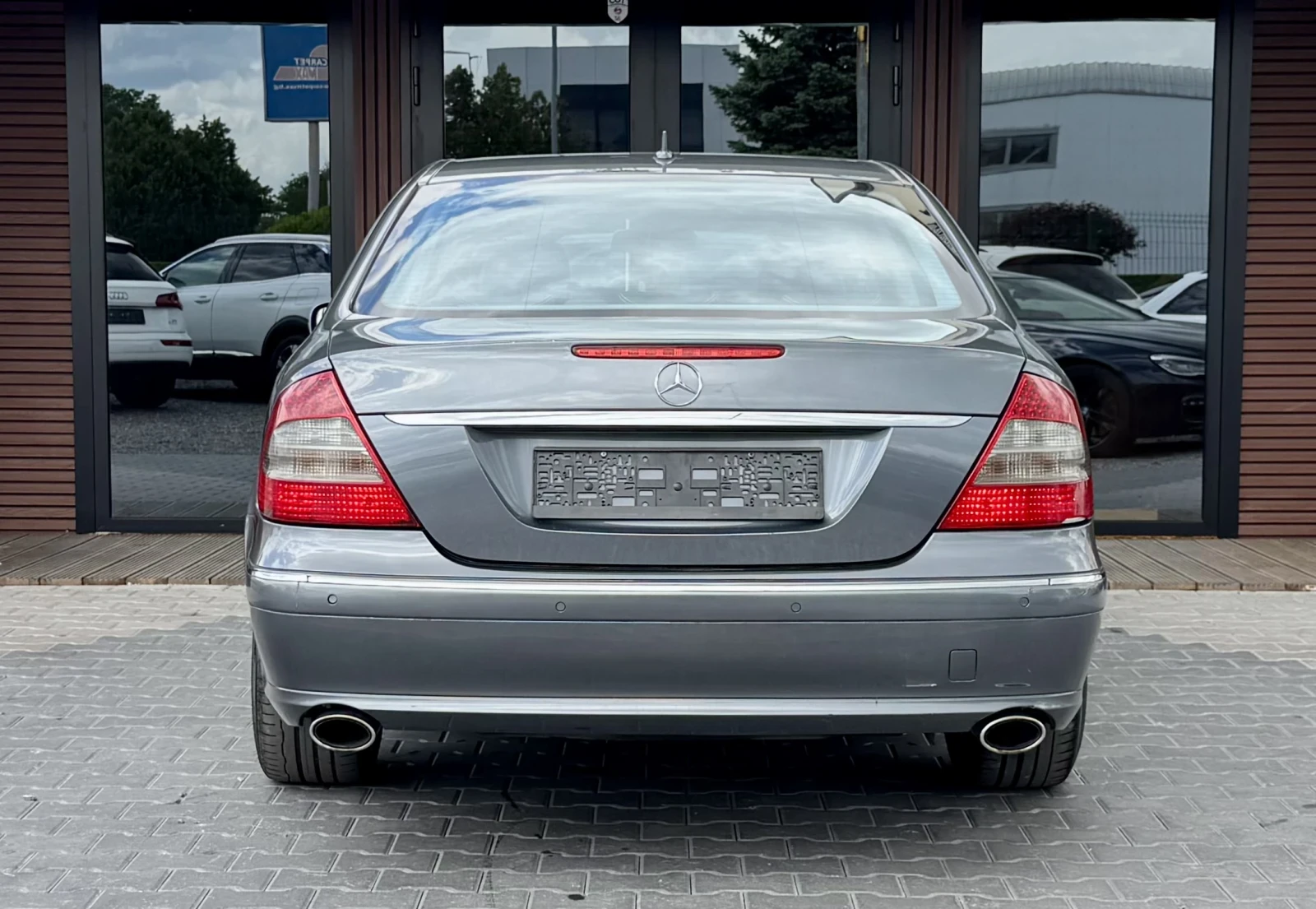 Mercedes-Benz E 280 Avantgarde* 7G-Tronic* Лизинг, снимка 5 - Автомобили и джипове - 54547673