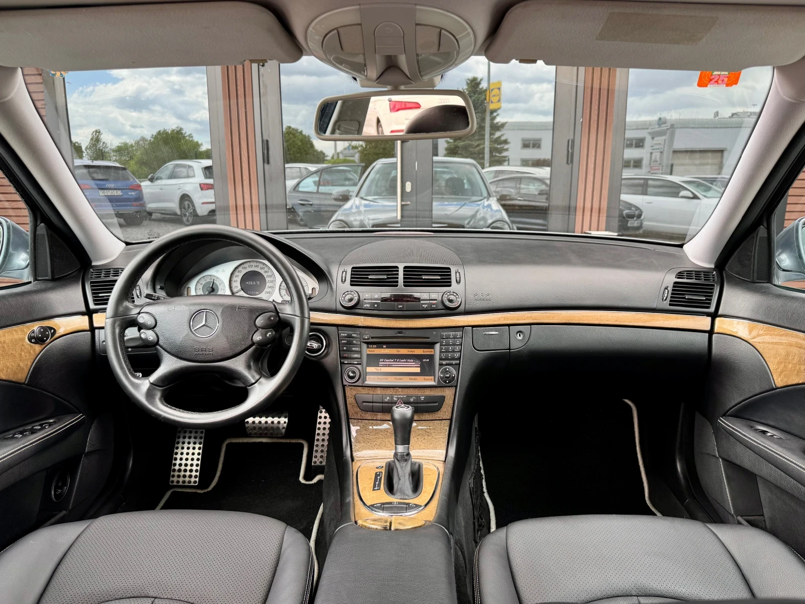 Mercedes-Benz E 280 Avantgarde* 7G-Tronic* Лизинг, снимка 11 - Автомобили и джипове - 54547673