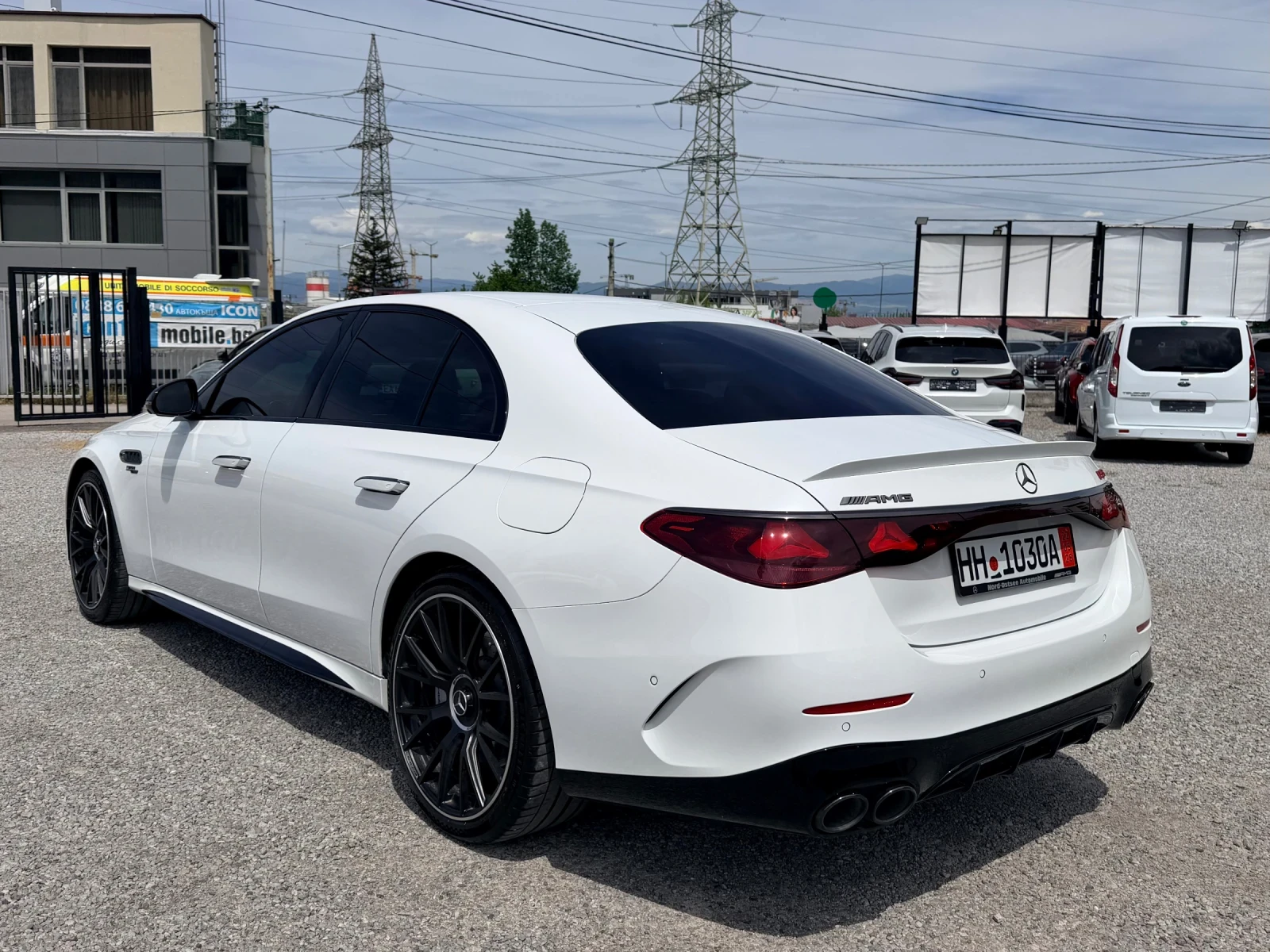 Mercedes-Benz E 53 AMG 4MATIC+ HYPERSCREEN NIGHT PACKAGE ГАРАНЦИЯ, снимка 3 - Автомобили и джипове - 54606108