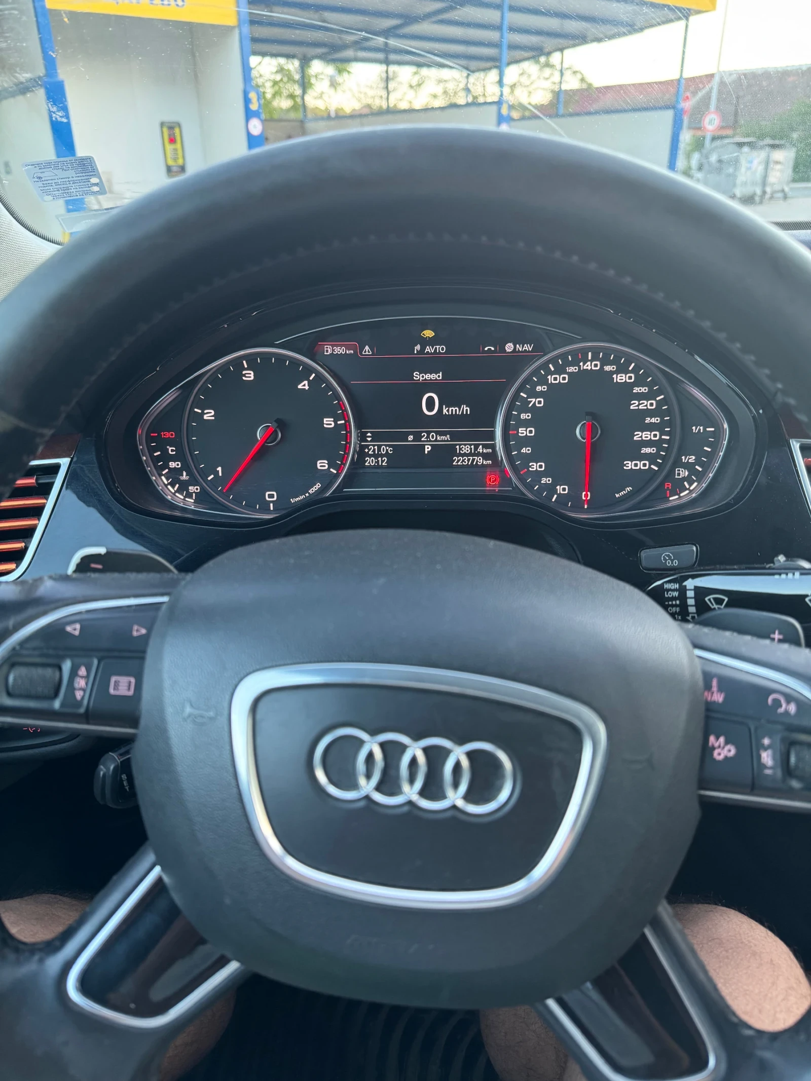 Audi A8, снимка 8 - Автомобили и джипове - 54693533