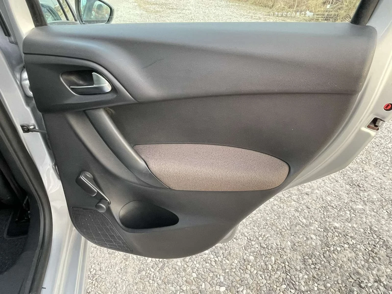 Citroen C3 1.6 e-HDI, снимка 12 - Автомобили и джипове - 54974846