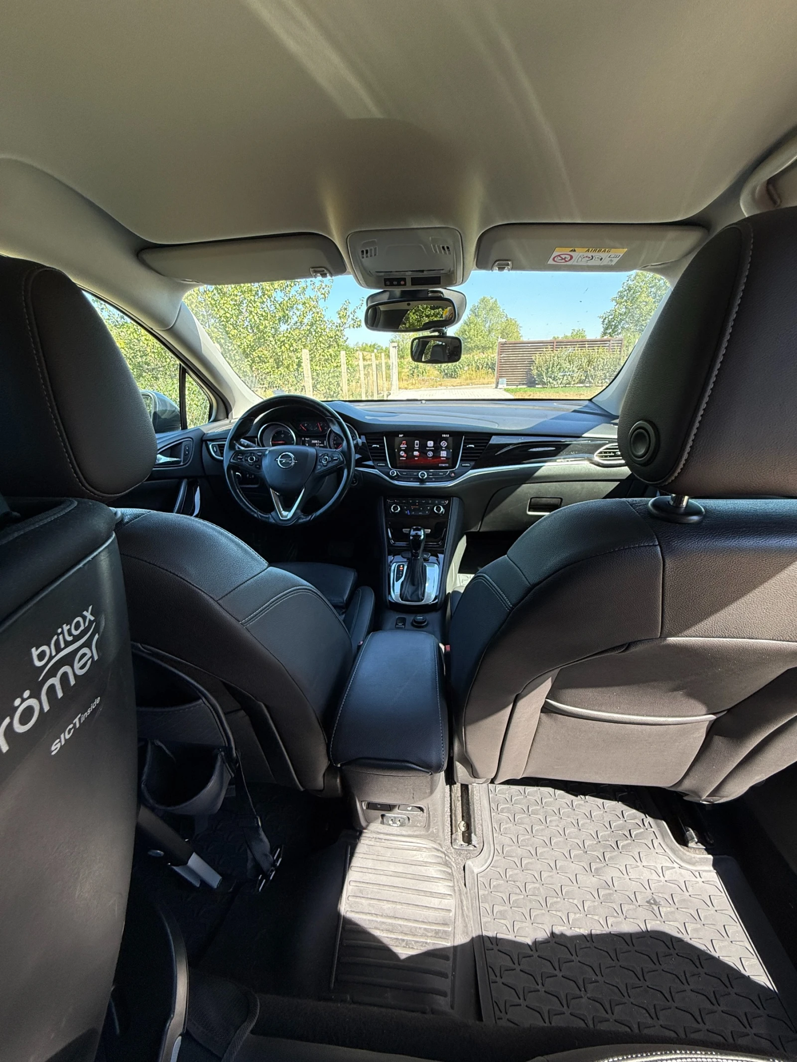 Opel Astra 1.6 CDTI Sports Tourer Innovation, снимка 10 - Автомобили и джипове - 55961964