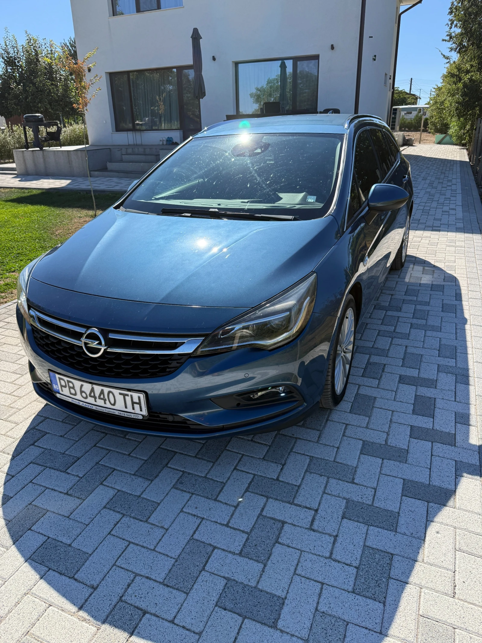 Opel Astra 1.6 CDTI Sports Tourer Innovation, снимка 2 - Автомобили и джипове - 55961964