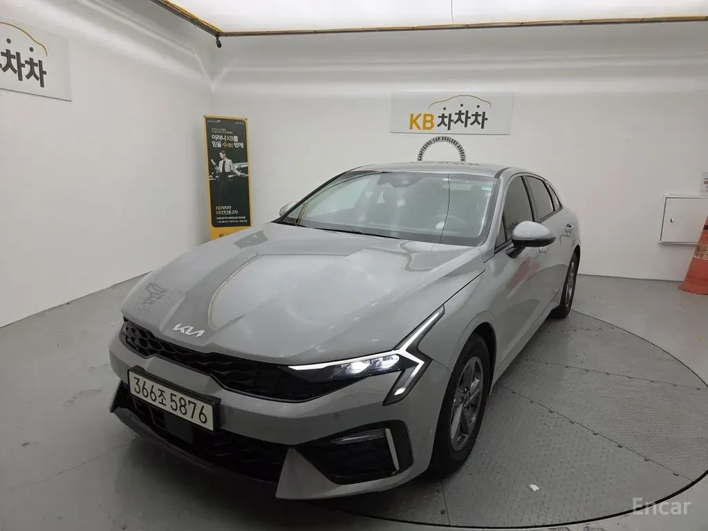 Kia K5 2.0* LPI* ПОДГРЕВ* ОБДУХВАНЕ* LANE* ASSIST* 