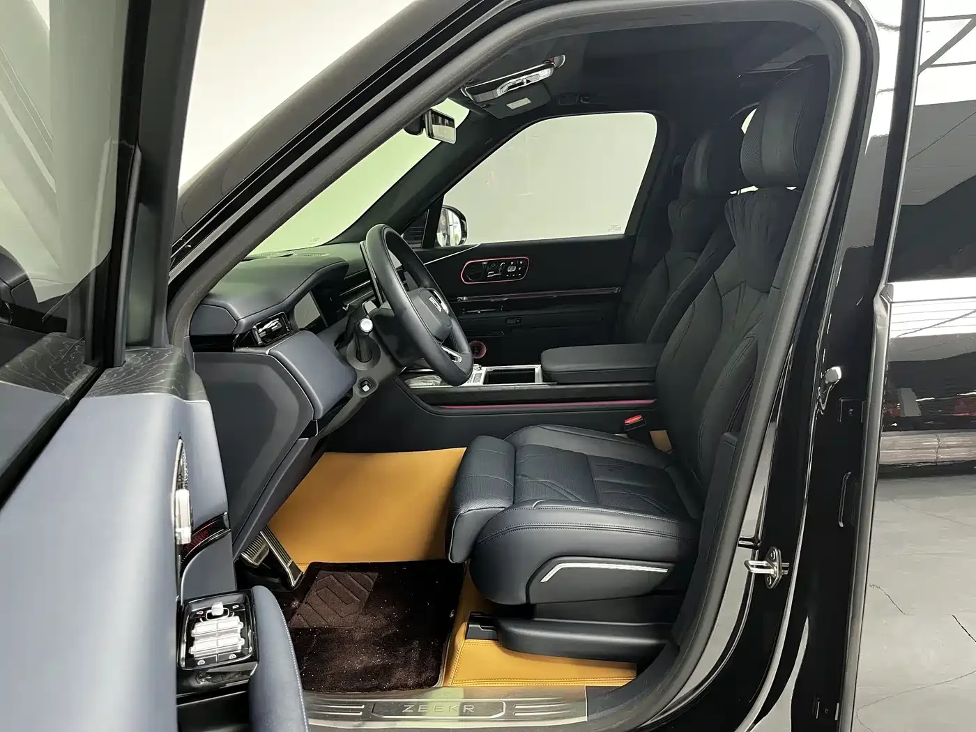 Zeekr 9X LUXURY* 898HP* MAX EDITION* �����* 360* HUD* DIS*  | Mobile.bg � ����������� 11