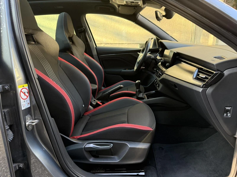 Skoda Kamiq 1.0 TSI  G TEC Monte Carlo Edition Фабричен Метан, снимка 14 - Автомобили и джипове - 52060846