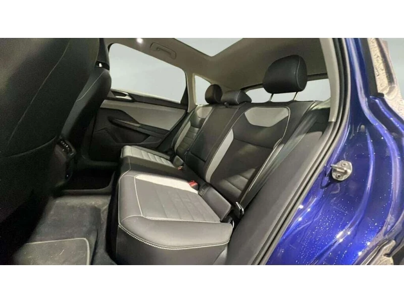 VW Taos * 4Motion* АвтоКреди* (ЦЕНА ДО БГ), снимка 7 - Автомобили и джипове - 53014180