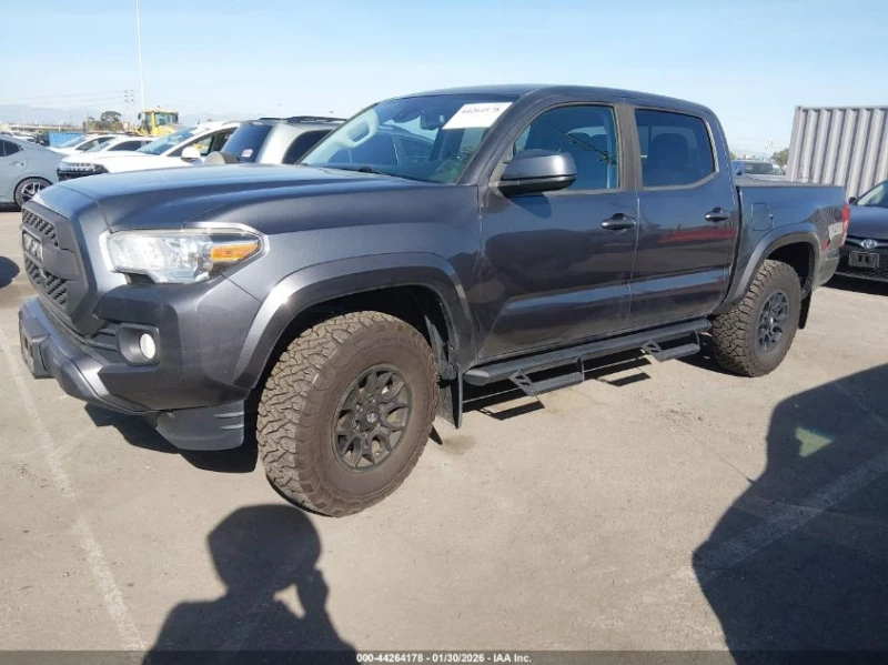 Toyota Tacoma SR5 V6 * КРАЙНА ЦЕНА* CARFAX, снимка 2 - Автомобили и джипове - 53400532