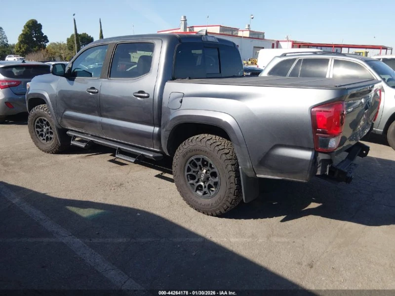 Toyota Tacoma SR5 V6 * КРАЙНА ЦЕНА* CARFAX, снимка 3 - Автомобили и джипове - 53400532