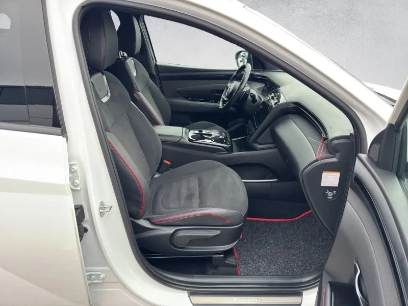 Hyundai Tucson 1.6 T-GDI Hybrid N Line LED ACC KRELL 19", снимка 12 - Автомобили и джипове - 53558458