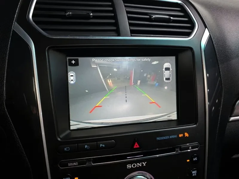 Ford Explorer 2.3 AWD, снимка 15 - Автомобили и джипове - 54351928