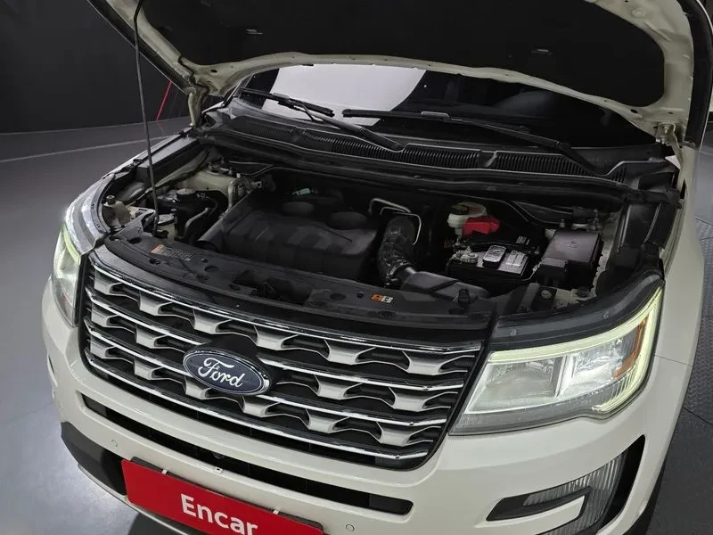 Ford Explorer 2.3 AWD, снимка 6 - Автомобили и джипове - 54351928