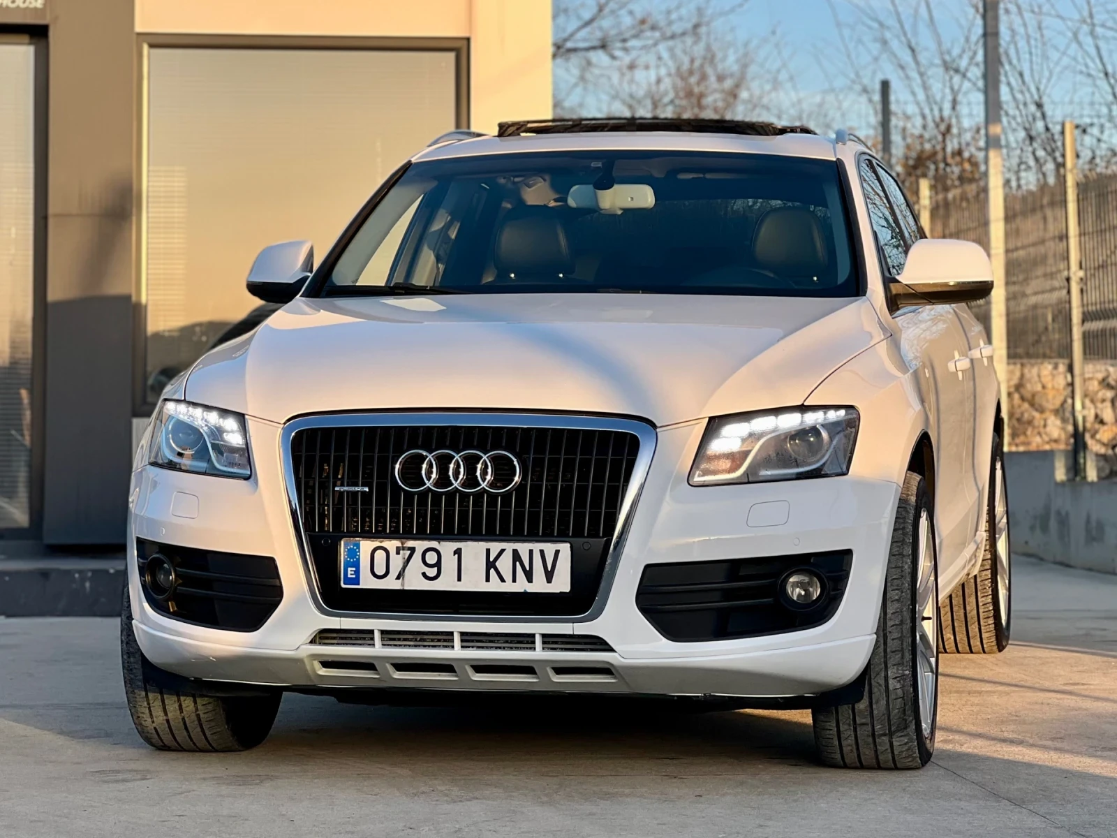 Audi Q5 * 3.0V6TDI-QUATTRO* ПОДГРЕВ* ПАНОРАМА*  - изображение 2